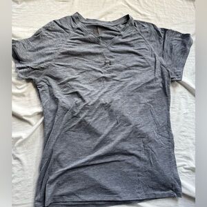 Gray field hockey under armor Shirt